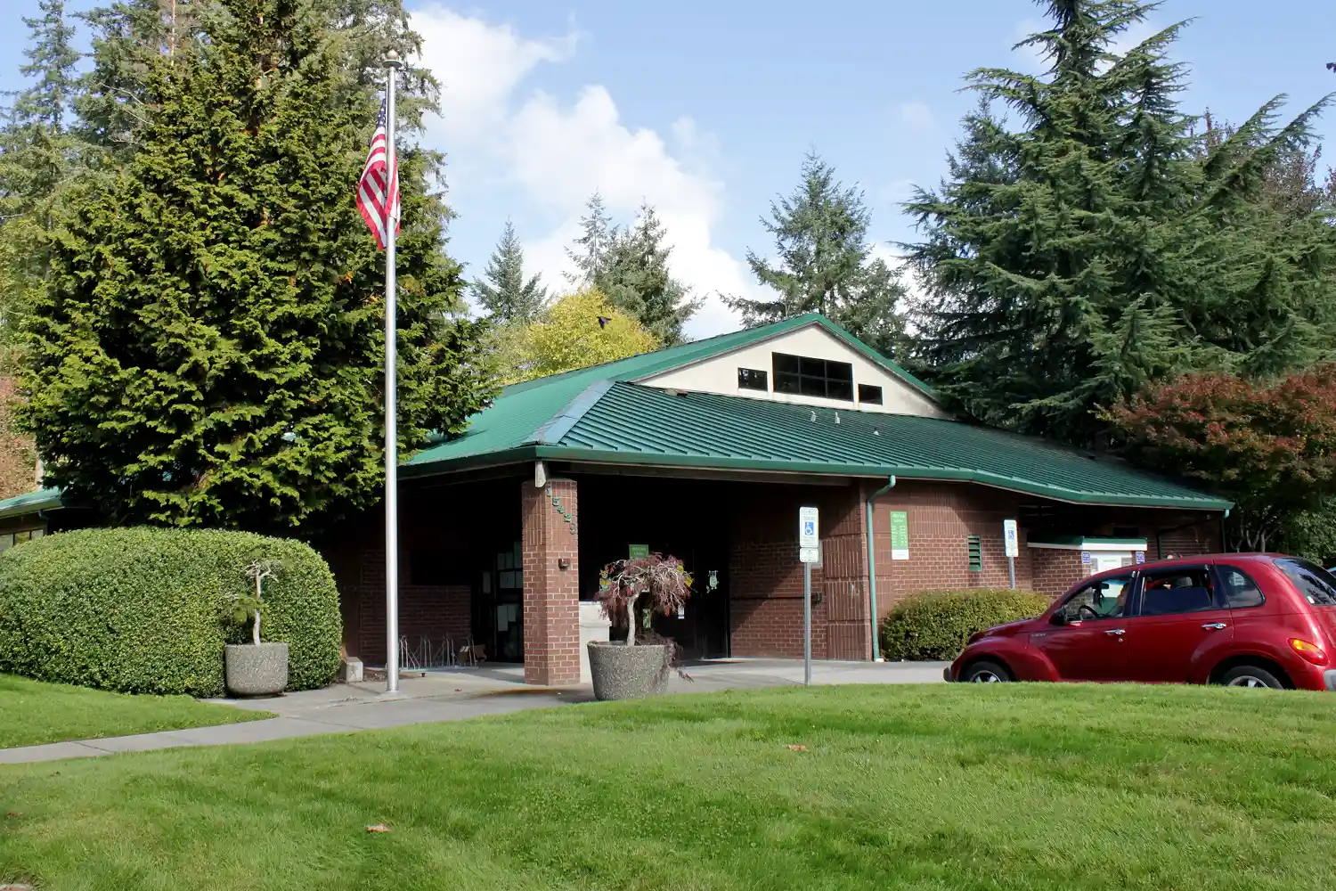 the Mill Creek Library building. photo credit: SounderBruce, Wikimedia Commons