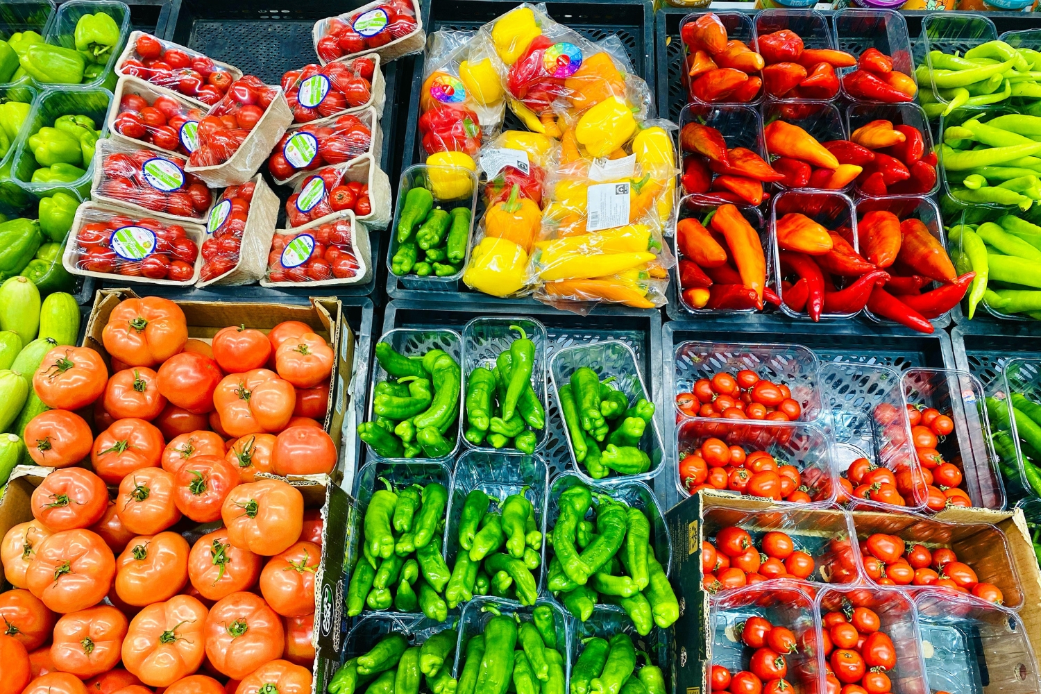 Produce department image - Dilek Altay for Unsplash