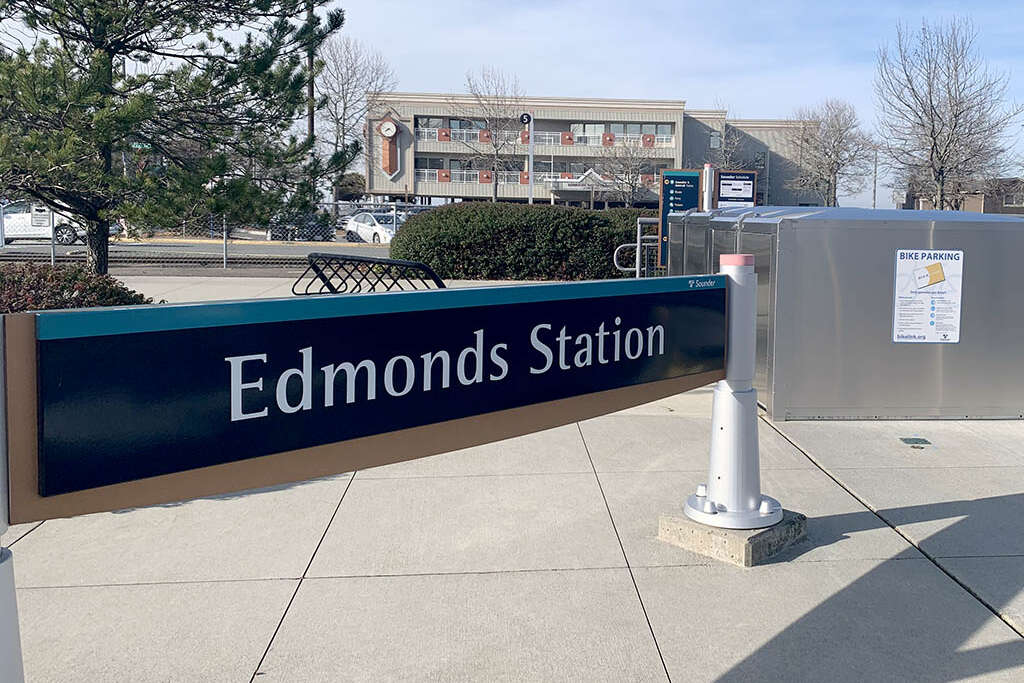 Sounder Connection Edmonds Station