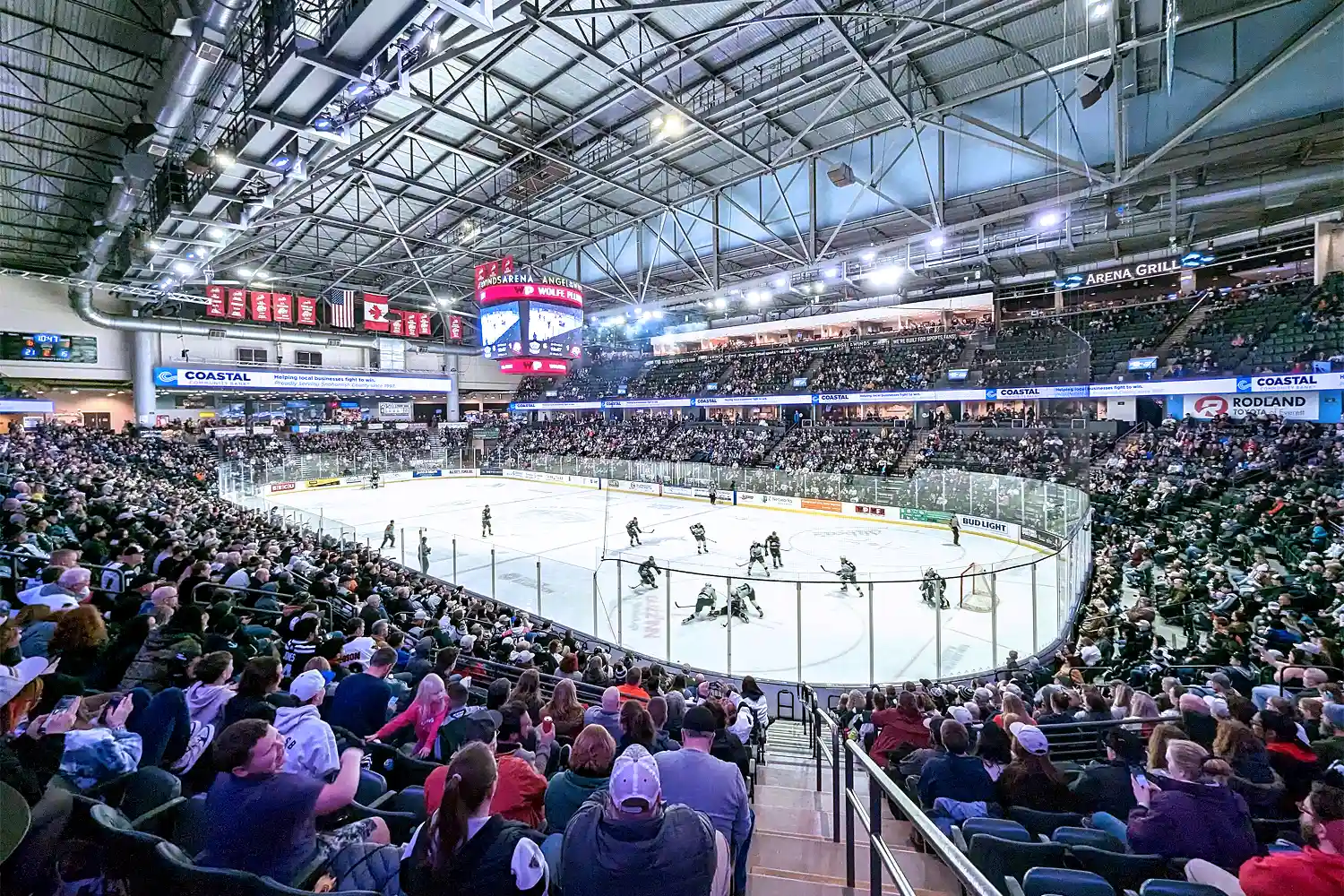 Angels of the Winds Arena, Photo credit: SounderBruce, Wikimedia Commons